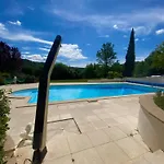 Domaine La Bed & Breakfast