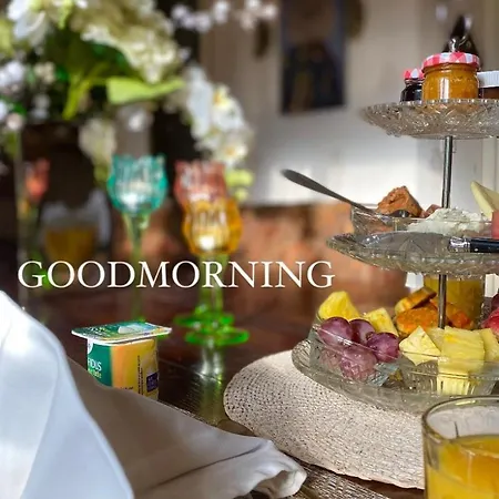 Frühstückspension Domaine La 4*