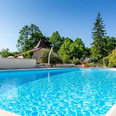 Domaine La Bed & Breakfast Degagnac