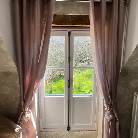 Domaine La Bed & Breakfast
