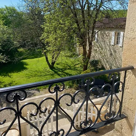 Domaine La Bed & Breakfast *