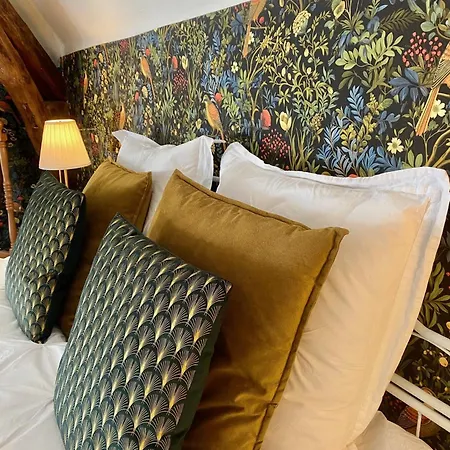 Domaine La Bed & Breakfast Degagnac